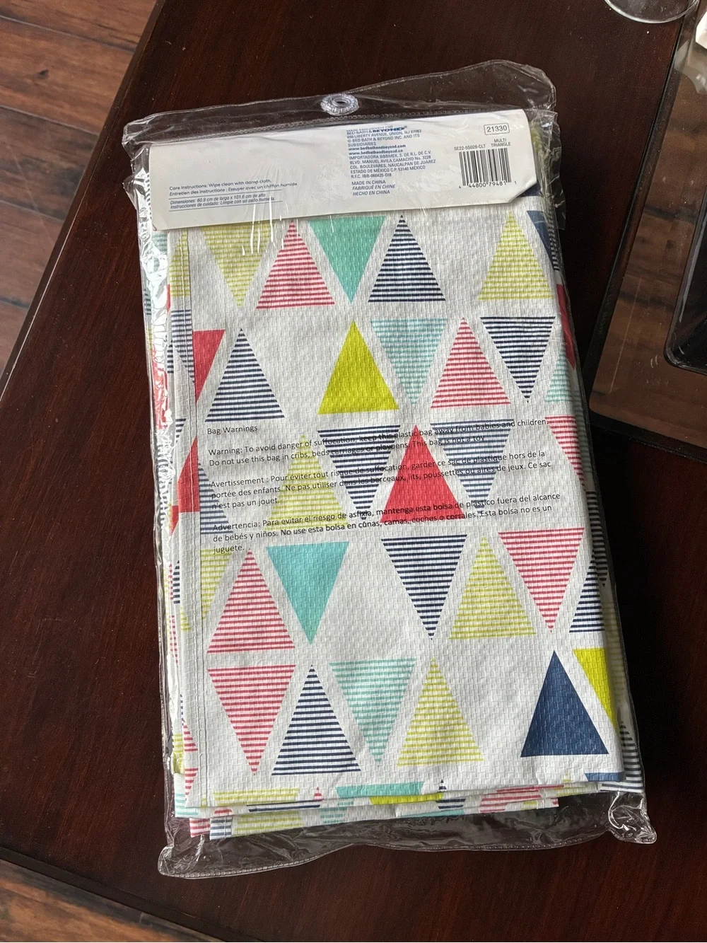 NWT! White Triangle Print Hanging Garment Bags - Set of 2